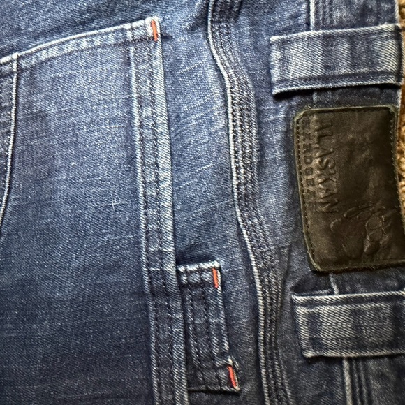 Duluth Trading Alaskan Hard Gear Men's Skagway Utility Jeans Size 46/30 - Picture 5 of 6